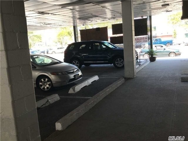 More Photos Of 120 W Park Ave, Long Beach Office For Sale