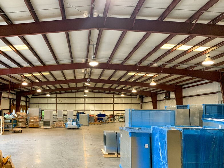 More Photos Of 7421 W Spartan Blvd, Charleston Warehouse For Lease