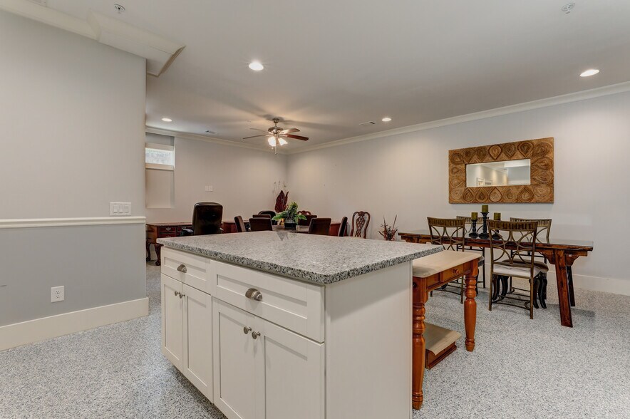 More Photos Of 2972 Lookout Pl NE, Atlanta Office Residential For Sale
