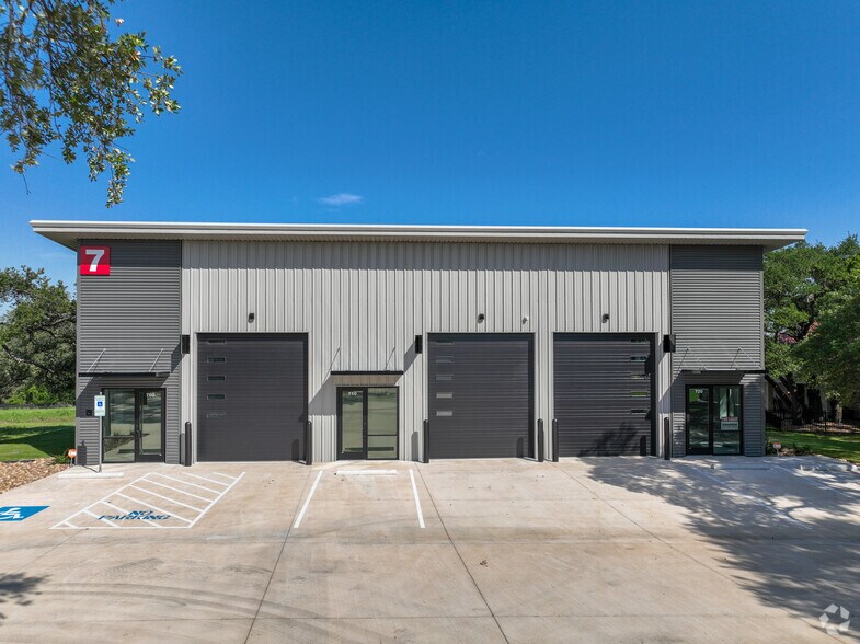 More Photos Of 113 Cantera Way, Georgetown Light Distribution For Lease
