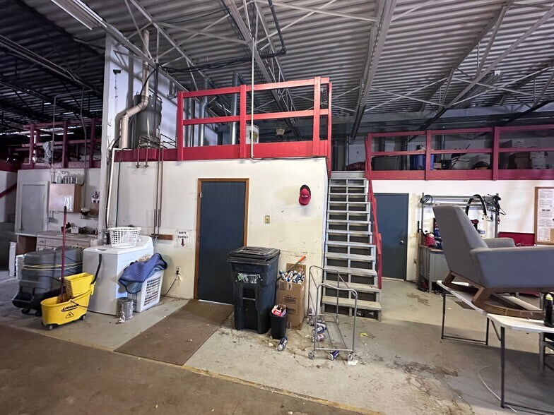 More Photos Of 3160 Continental Dr, Traverse City Warehouse For Sale