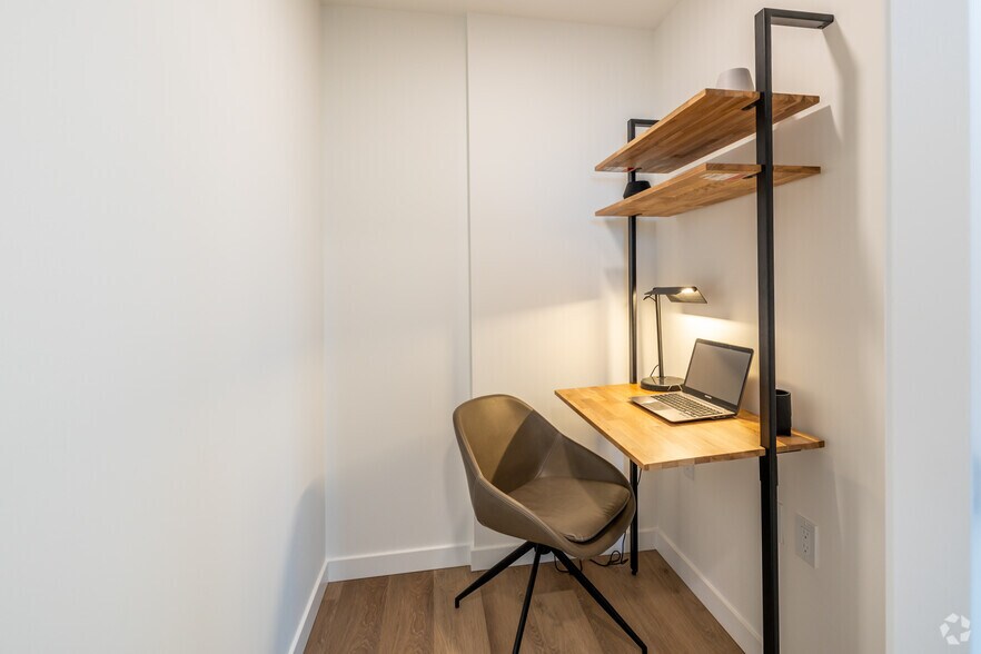 More Photos Of 2488 Granville St, Vancouver Apartments For Lease