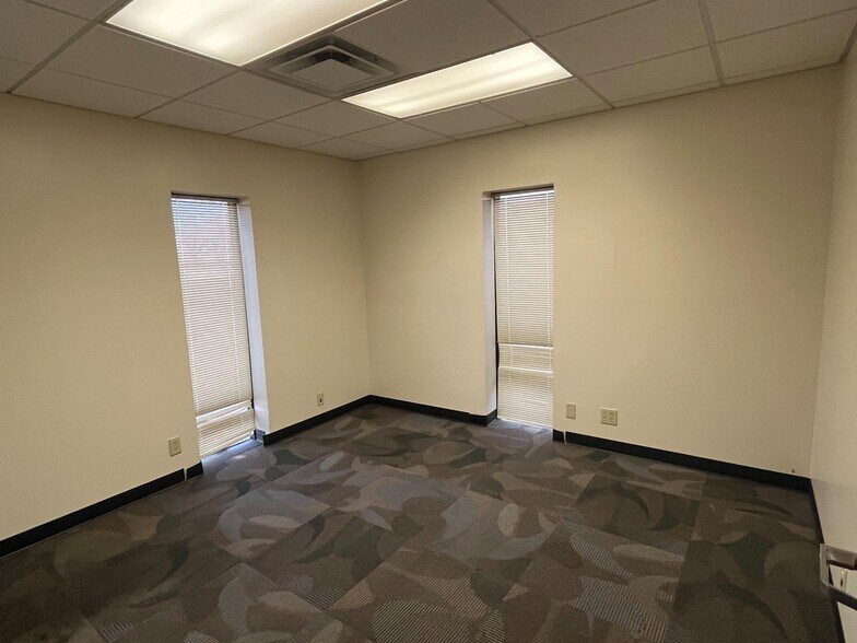 More Photos Of 1001 E Central Ave, Wichita Light Distribution For Lease