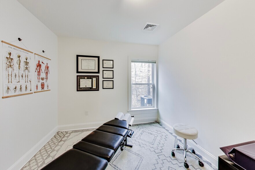 More Photos Of 5528A Hempstead Way, Springfield Office For Sale