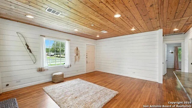 More Photos Of 105 NW River Rd, Martindale Specialty For Sale