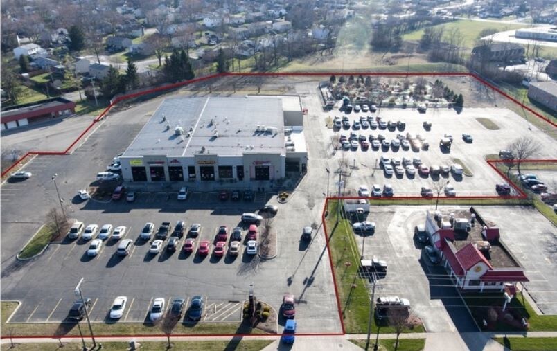 More Photos Of 557-569 S Main St, Englewood Unknown For Lease