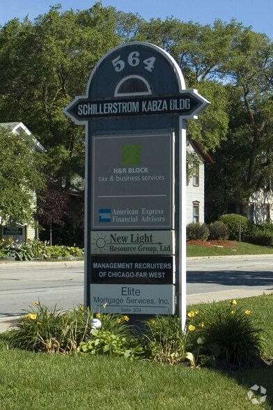 More Photos Of 564 S Washington St, Naperville Office For Lease