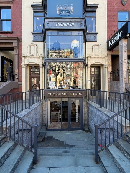 Primary Photo Of 116 Newbury St, Boston Storefront Retail Office For Lease