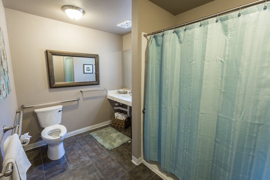 More Photos Of 1072 Ski Run Blvd, South Lake Tahoe Hotel For Sale