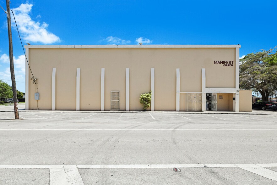 More Photos Of 680 Superior St, Opa-locka Lodge Meeting Hall For Sale
