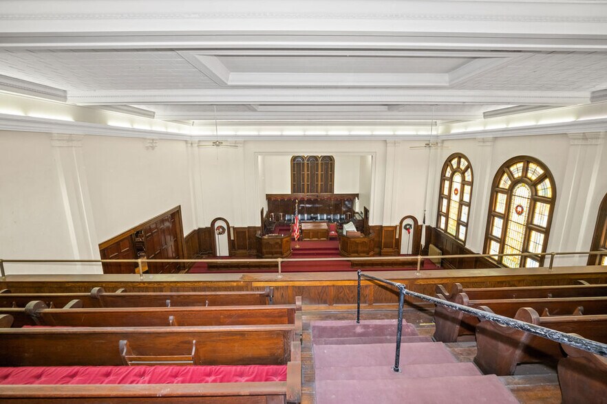 More Photos Of 501 Elizabeth St, Charleston Flex For Sale