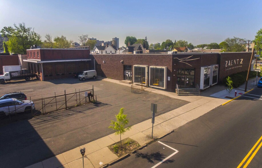 Primary Photo Of 74 Sussex St, Hackensack Showroom For Lease