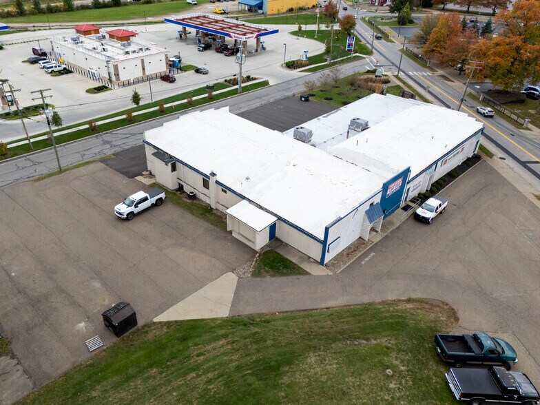 More Photos Of 160 S Columbus St, Wooster Warehouse For Lease