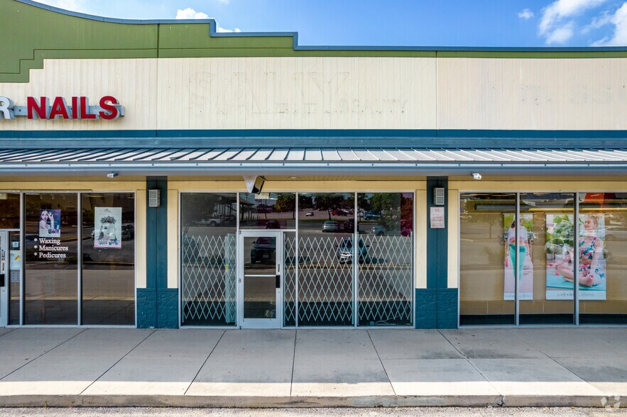More Photos Of 2000 SE Loop 410, San Antonio Unknown For Lease