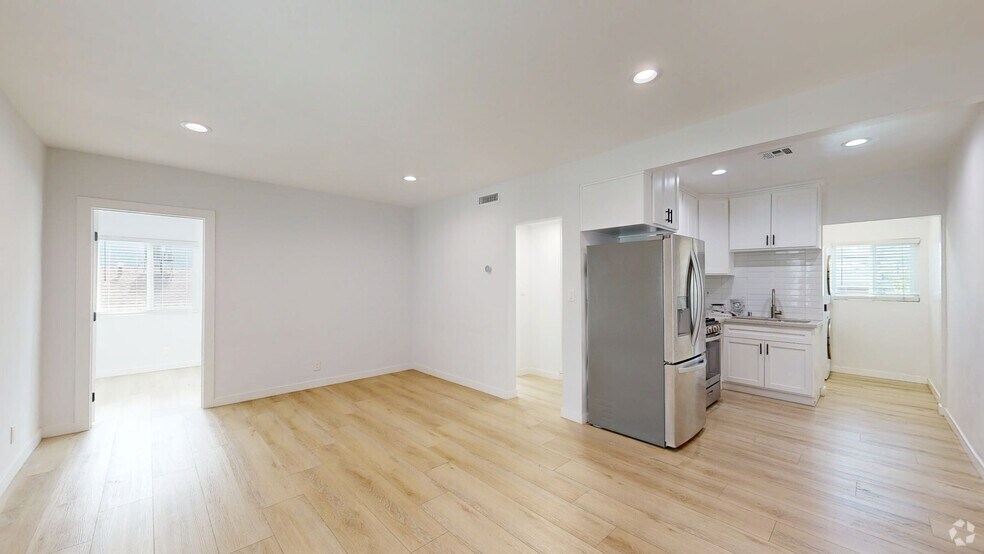 Primary Photo Of 7323 Valmont St, Tujunga Apartments For Sale