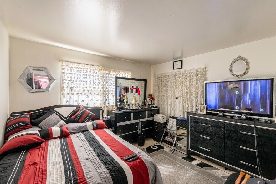 More Photos Of 1617 N 35th Ave, Melrose Park Apartments For Sale