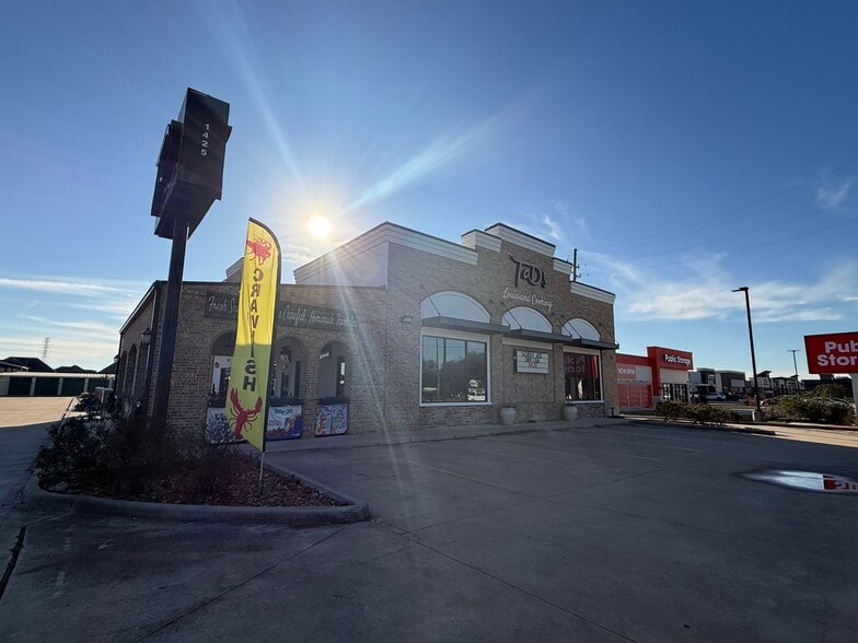 More Photos Of 1425 FM 1463 Rd, Katy Storefront For Sale