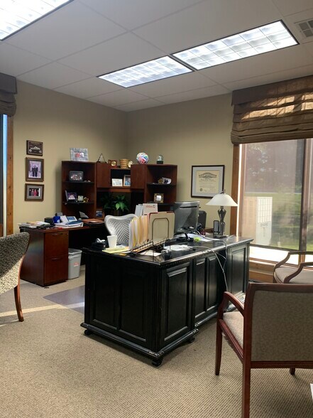 More Photos Of 3851 S 103rd East Ave, Tulsa Office For Sale