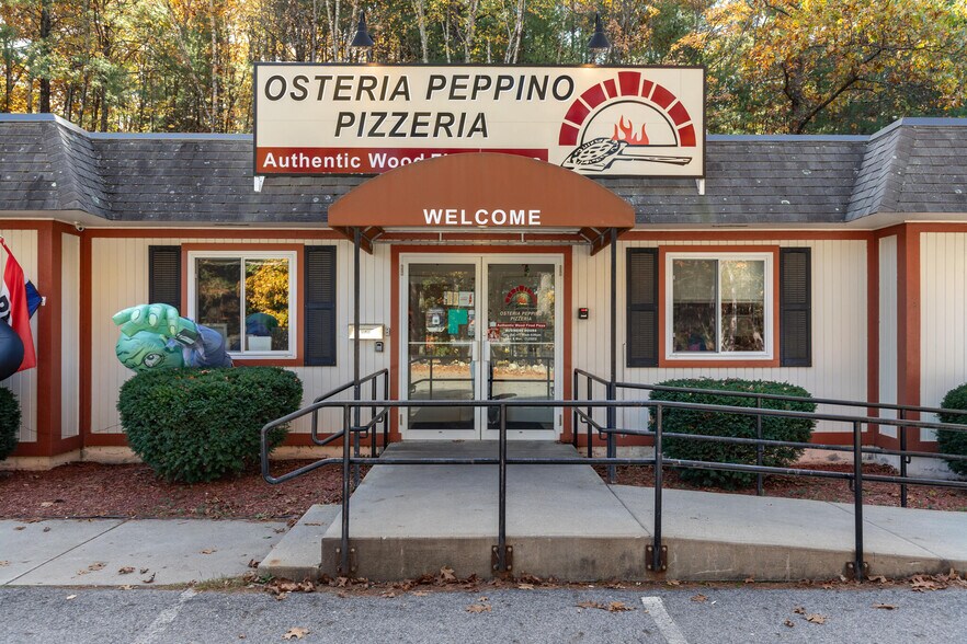 More Photos Of 414 Boston St, Topsfield Office For Sale