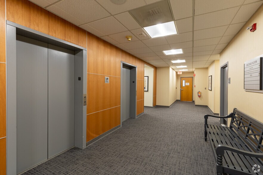 More Photos Of 1952 Whitney Ave, Hamden Medical For Lease