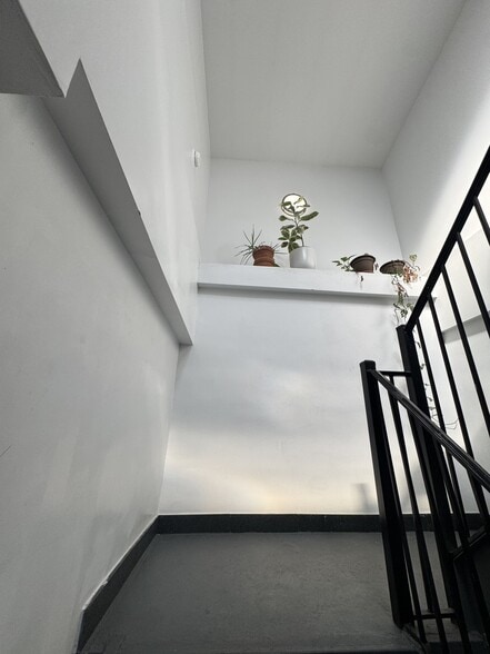 More Photos Of 280 Manhattan Ave, New York Apartments For Sale