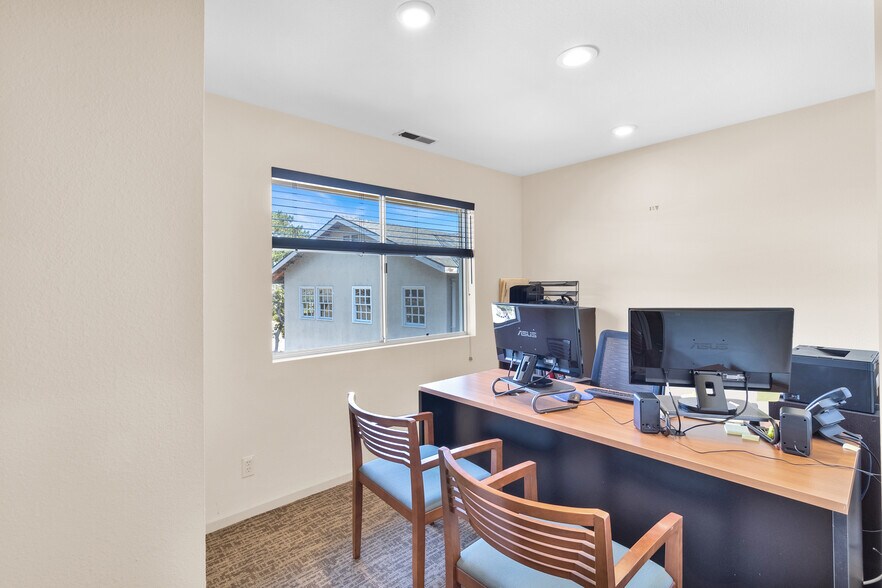 More Photos Of 270 El Dorado St, Monterey Medical For Lease