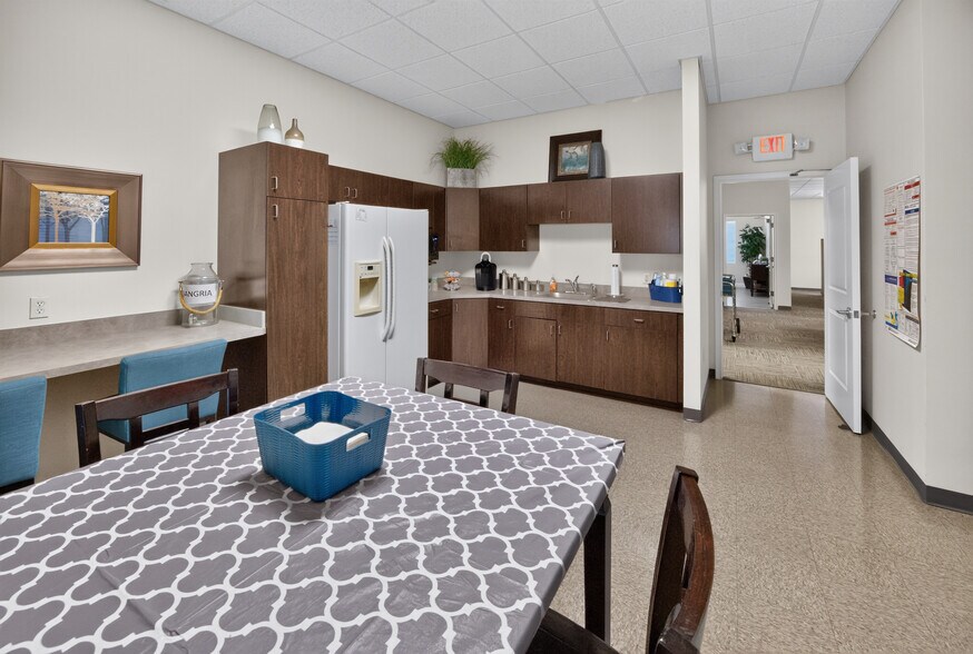 More Photos Of 842 Highway 466, Lady Lake Office For Lease