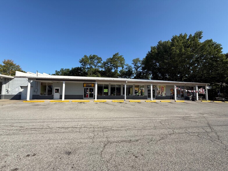 More Photos Of 1812-1818 Petersburg Rd, Hebron Storefront For Sale