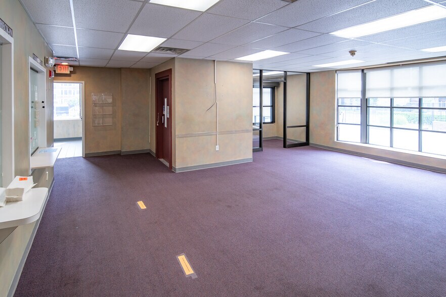 More Photos Of 235 North St, Buffalo Medical For Sale