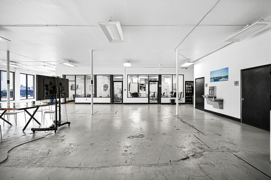 More Photos Of 101-103 NE 79th St, Miami Loft Creative Space For Sale