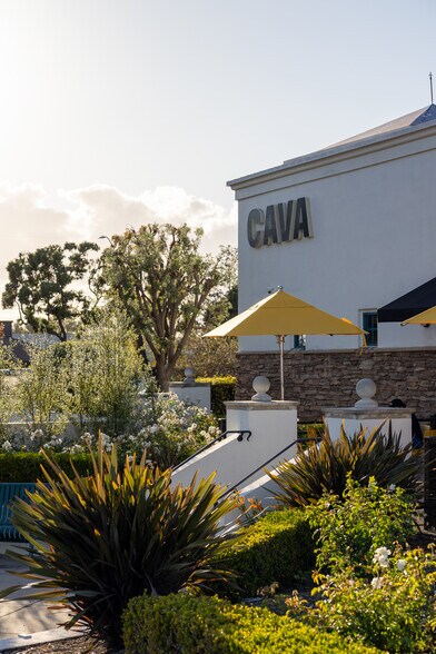 More Photos Of 1746 S Victoria Ave, Ventura Unknown For Lease