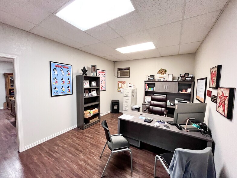 More Photos Of 3301 Bankhead Hwy, Midland Warehouse For Sale