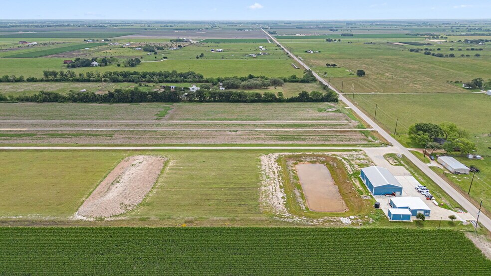 More Photos Of 15002 Bj Dusek Rd, Wallis Flex For Sale