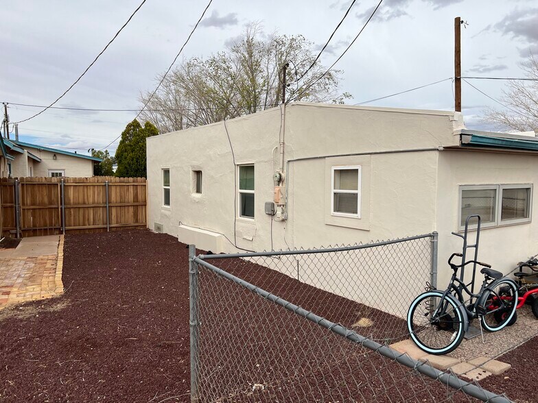 More Photos Of 1923 W Second St, Winslow Multifamily For Sale