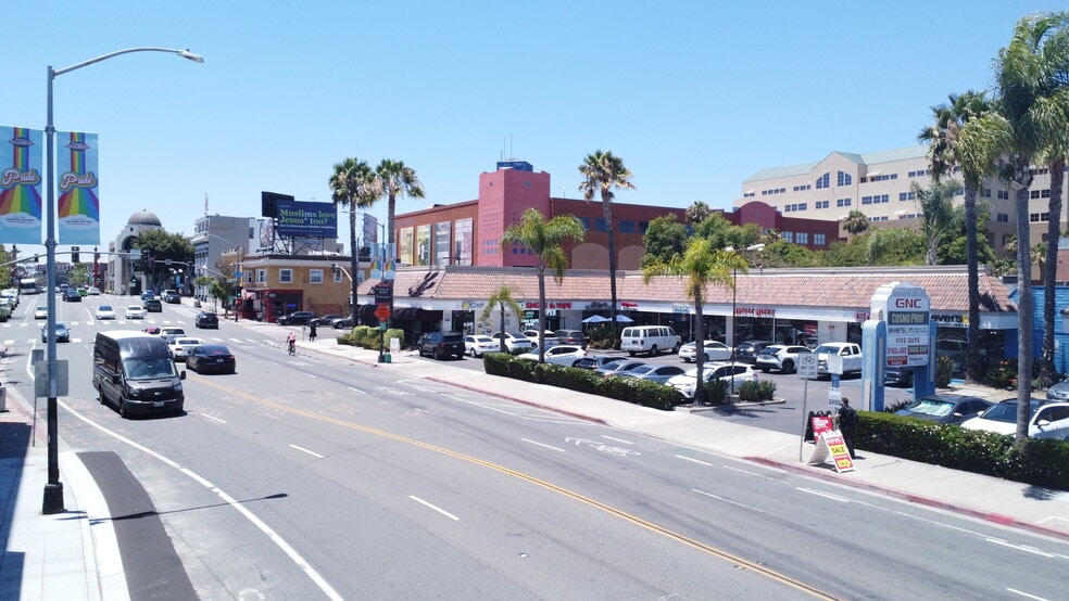 More Photos Of 600-696 University Ave, San Diego Restaurant For Lease