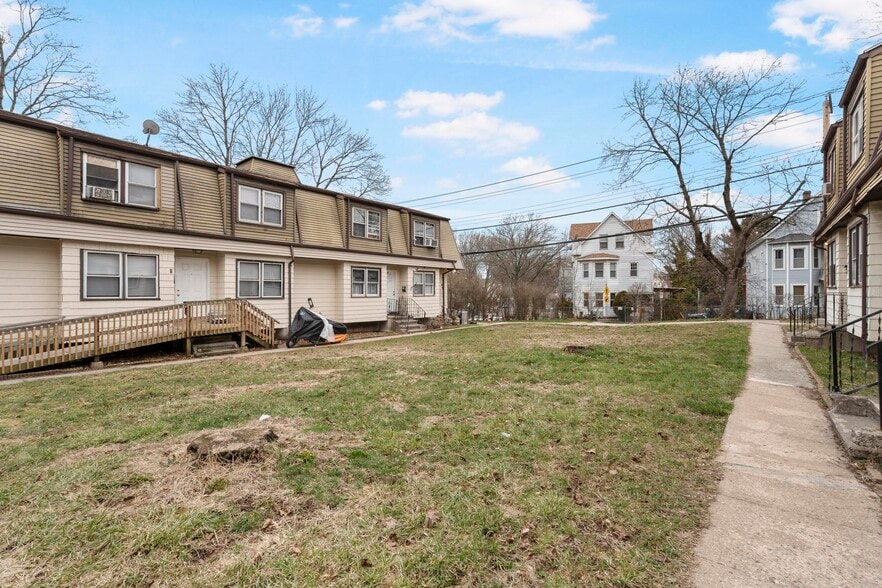 More Photos Of 285 Quinnipiac Ave, New Haven Apartments For Sale