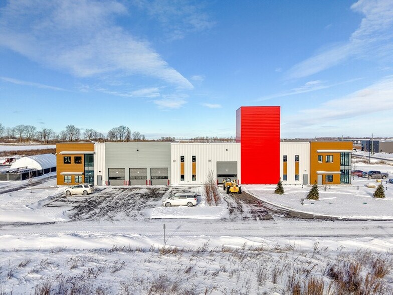 More Photos Of 224 Robot St, Vars Warehouse For Sale