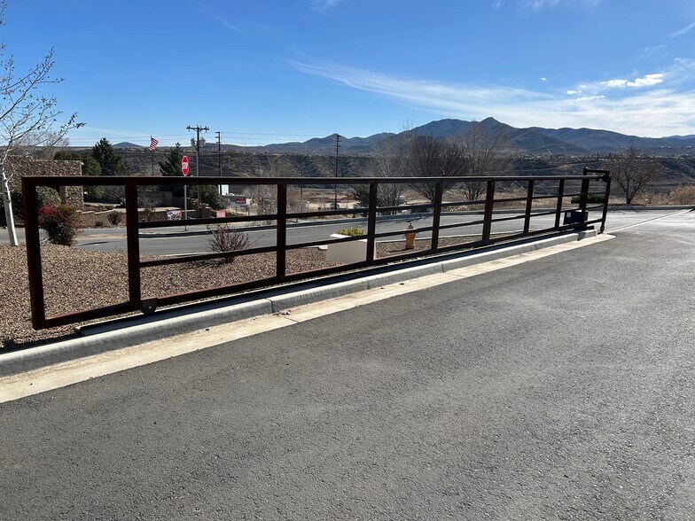 More Photos Of 2700 N Lake Valley Rd, Prescott Valley Light Manufacturing For Lease