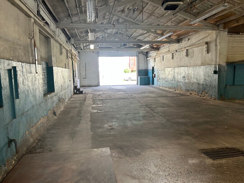 More Photos Of 113-115 N 5th St, Darby Warehouse For Sale