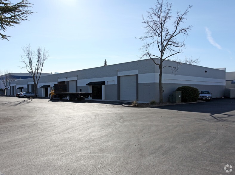 More Photos Of 2668 Mercantile Dr, Rancho Cordova Warehouse For Lease