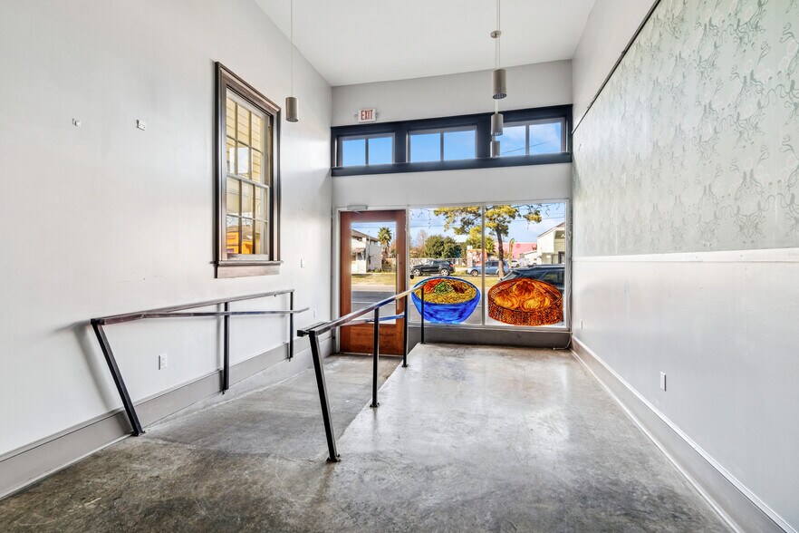 More Photos Of 2266 Saint Claude Ave, New Orleans Storefront Retail Residential For Lease