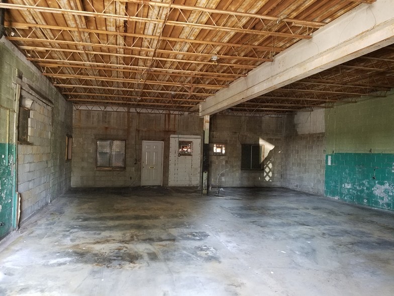 More Photos Of 4452 Manchester Ave, Saint Louis Restaurant For Lease