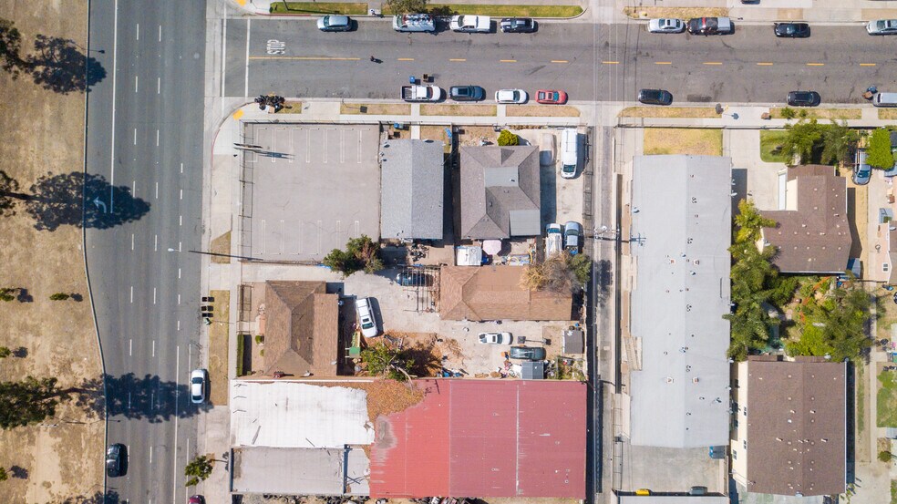More Photos Of , Los Angeles Multifamily For Sale