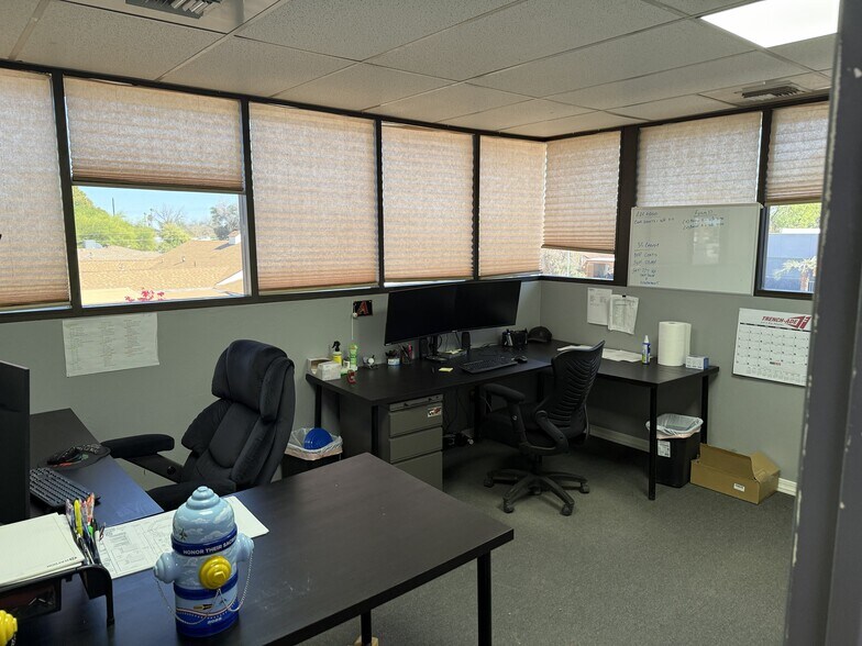 More Photos Of 5815 N Black Canyon Hwy, Phoenix Medical For Lease