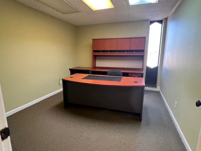 More Photos Of 6502 Caprock Dr, Lubbock Office For Sale