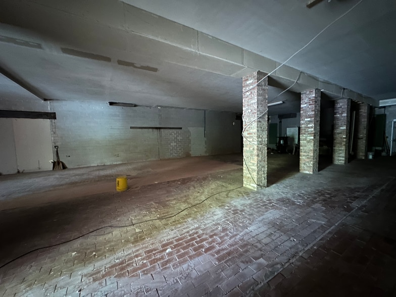 More Photos Of 850 Railroad Ave, Opelika General Retail For Lease