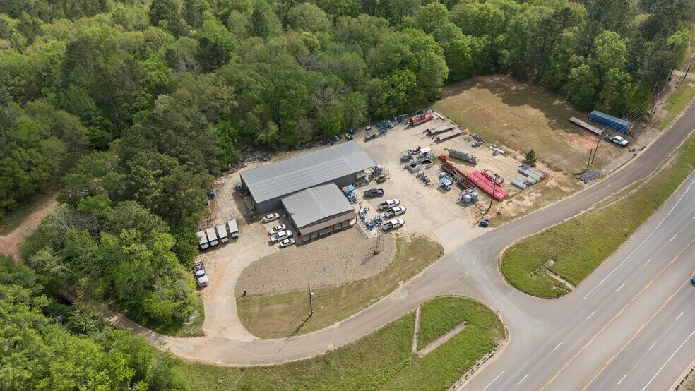 More Photos Of 1510 TX-135, Kilgore Warehouse For Sale