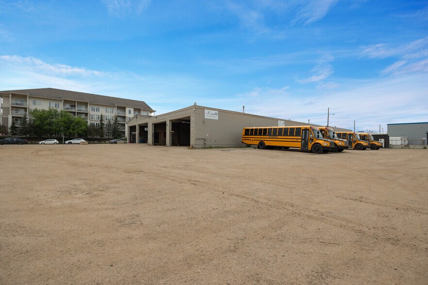 More Photos Of 8030 Golosky Av, Fort McMurray Truck Terminal For Lease