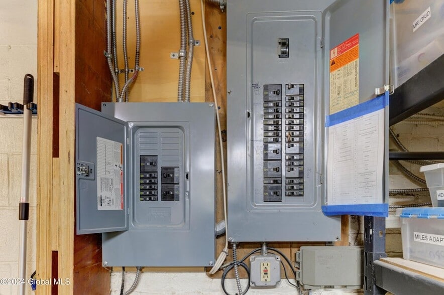 More Photos Of 36 River St, Troy Warehouse For Sale