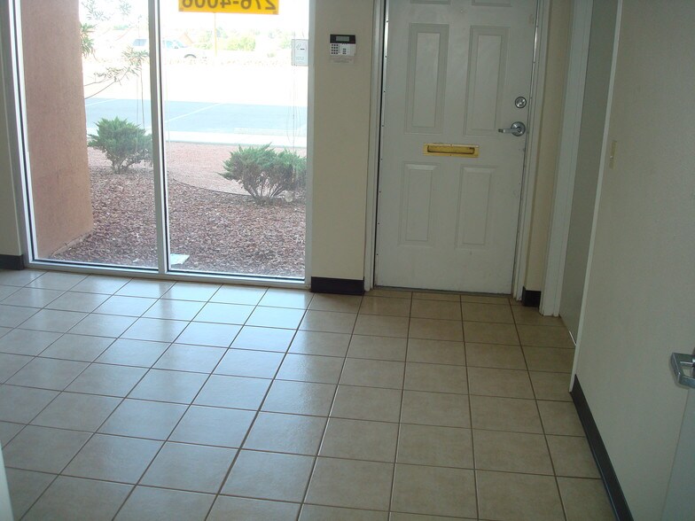 More Photos Of 11601 Pellicano Dr, El Paso Unknown For Lease